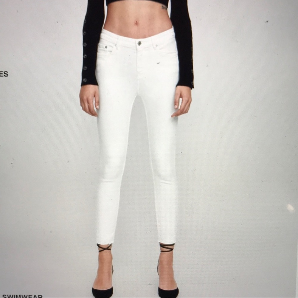 Zara White Skinny Jeans
